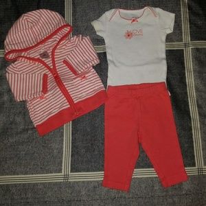 Carter's 3-Piece set.
